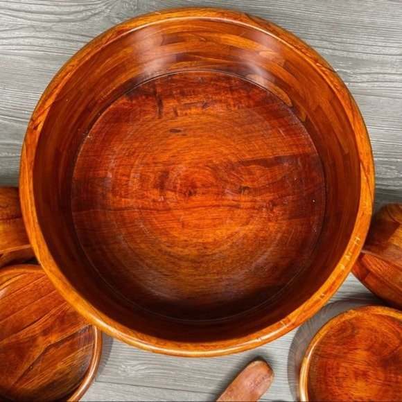 Vintage wooden glossed large salad bowl and 4 serving bowl with fork and spoon - Picture 3 of 8